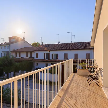 Luce 33 Treviso