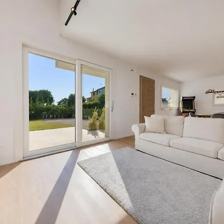 Villa Luce 33 *
